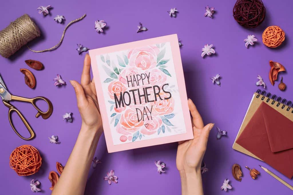 cool gift ideas for mom