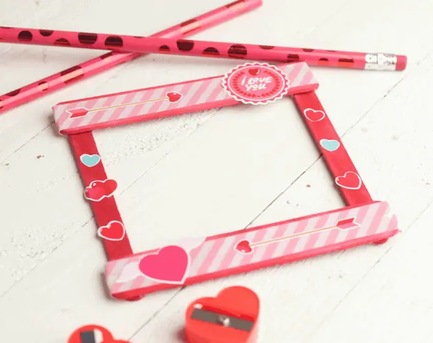 Valentine popsicle stick craft
