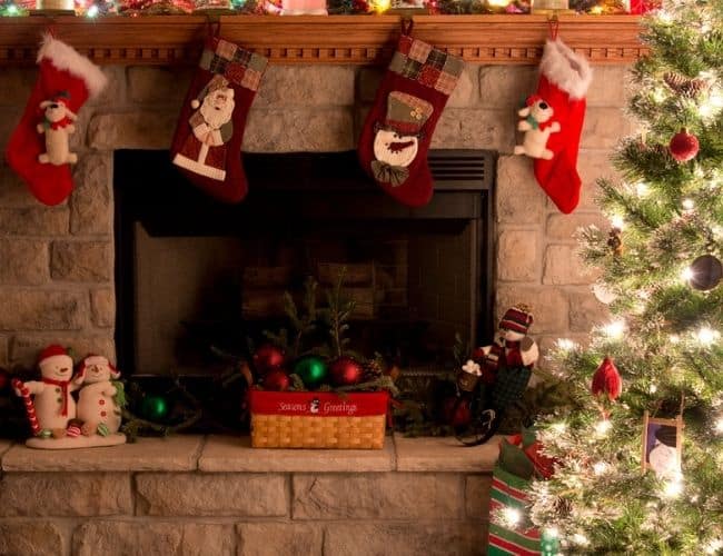 mantle Christmas stocking holders